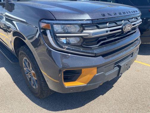 Gray Metallic 2025 Ford Expedition Tremor
