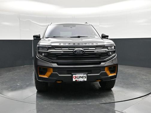Gray Metallic 2025 Ford Expedition Tremor