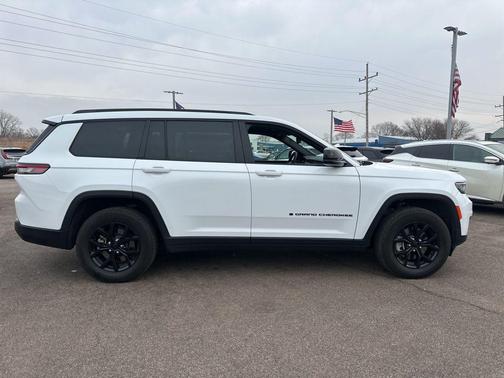 2024 Jeep Grand Cherokee L Altitude
