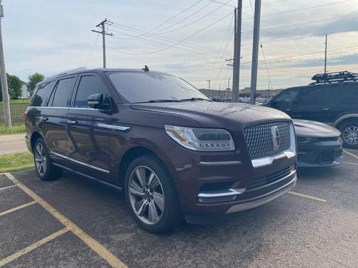 Burgundy 2018 Lincoln Navigator Reserve