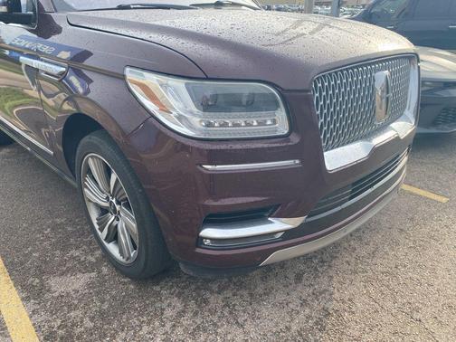 Burgundy 2018 Lincoln Navigator Reserve