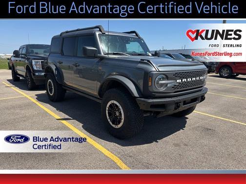 Gray Metallic 2022 Ford Bronco Badlands