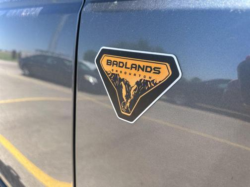 Gray Metallic 2022 Ford Bronco Badlands