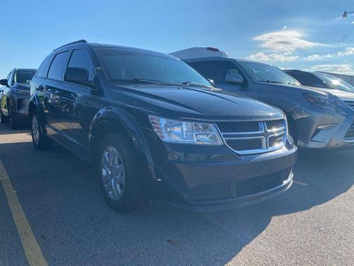 Pitch Black Clearcoat 2015 Dodge Journey SE
