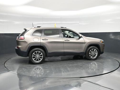 Light Brownstone Pearlcoat 2020 Jeep Cherokee Latitude Lux