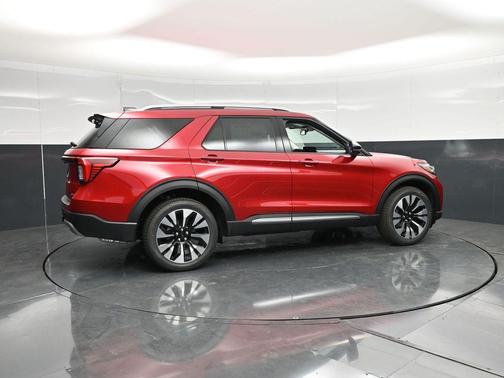 Rapid Red Metallic Tinted Clearcoat 2026 Ford Explorer Platinum