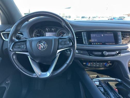 2022 Buick Enclave Essence