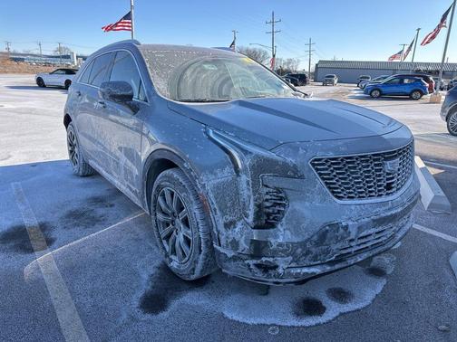 2023 Cadillac XT4 Premium Luxury