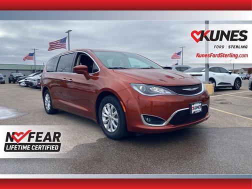 2018 Chrysler Pacifica Touring Plus