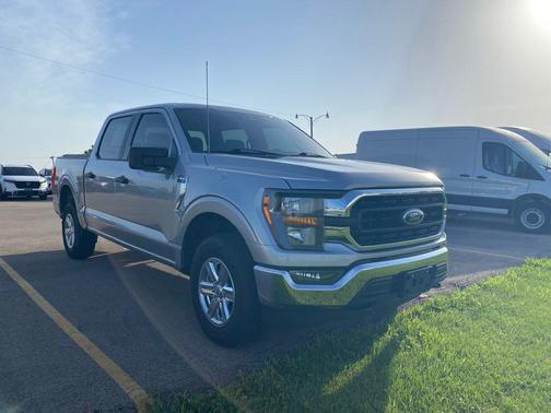 Iconic Silver Metallic 2023 Ford F-150 XLT