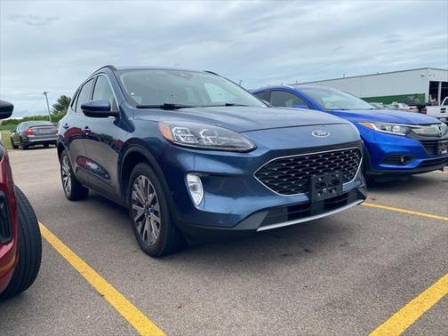 2020 Ford Escape Titanium