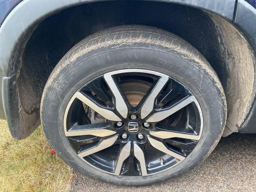 2022 Honda Pilot Touring 8-Passenger