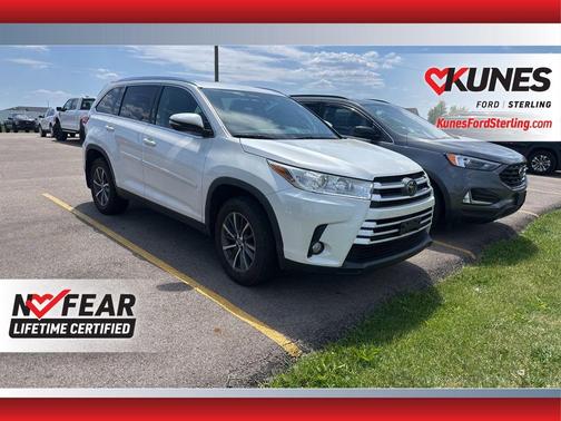 Blizzard Pearl 2019 Toyota Highlander XLE