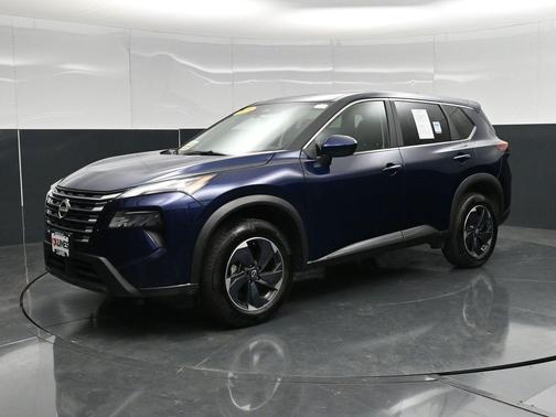 Deep Ocean Blue Pearl 2025 Nissan Rogue SV