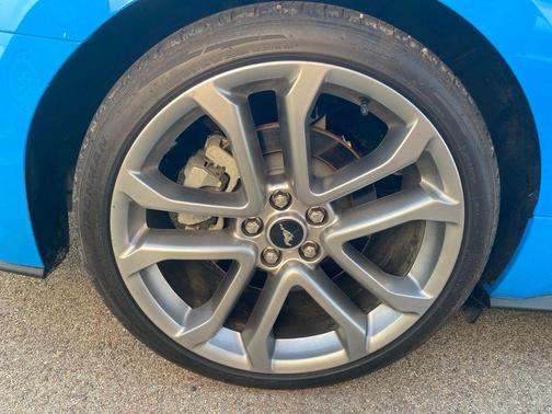 Grabber Blue Metallic 2023 Ford Mustang GT Premium