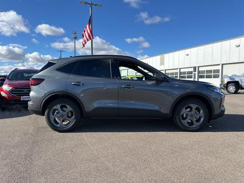 2026 Ford Escape ST-Line Select