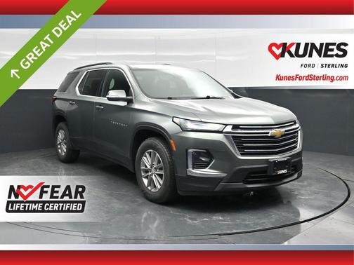 Silver Sage Metallic 2023 Chevrolet Traverse LT