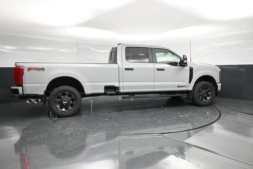 Avalanche 2026 Ford F-350 XL