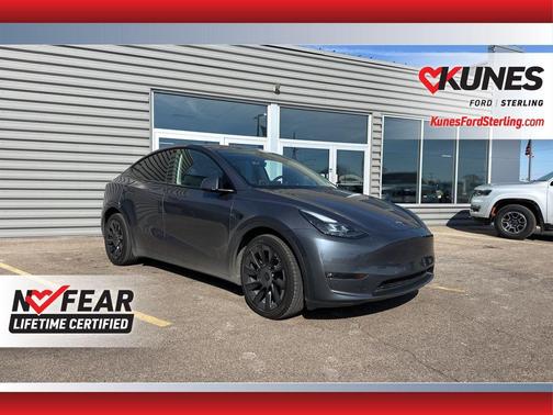 2023 Tesla Model Y Long Range