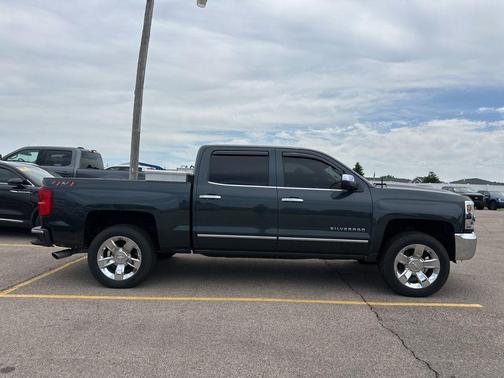 Graphite Metallic 2018 Chevrolet Silverado 1500 LTZ