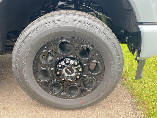 Glacier Gray Metallic Tri-Coat 2026 Ford F-250