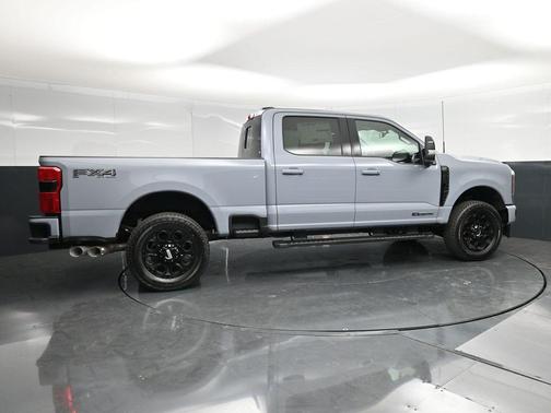 Glacier Gray Metallic Tri-Coat 2026 Ford F-250