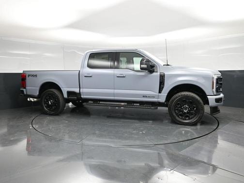 Glacier Gray Metallic Tri-Coat 2026 Ford F-250