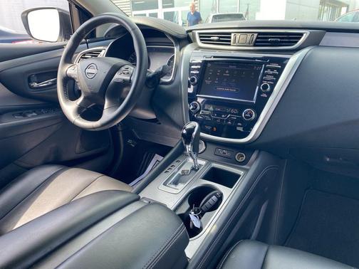 2023 Nissan Murano SV