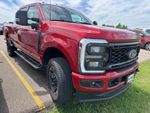 Rapid Red Metallic Tinted Clearcoat 2024 Ford F-250 Lariat