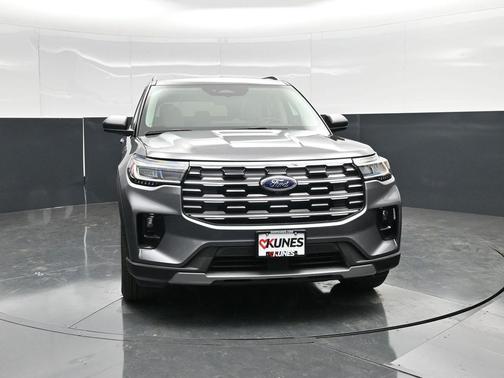 Carbonized Gray Metallic 2026 Ford Explorer Active