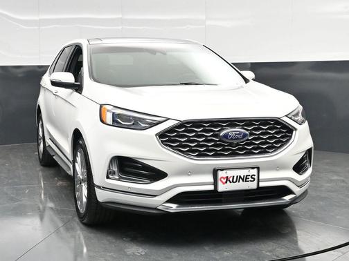 Star White Metallic Tri-Coat 2020 Ford Edge Titanium