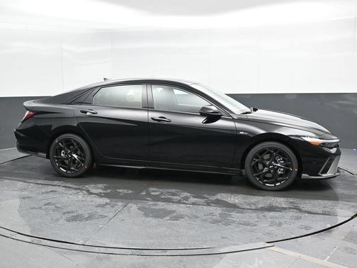 Abyss Black 2025 Hyundai ELANTRA N Line