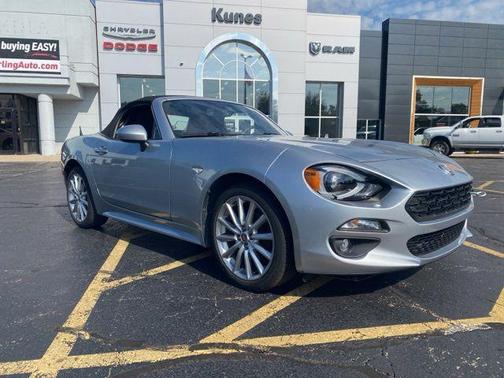 2018 FIAT 124 Spider Base