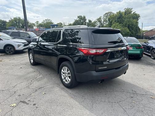 2018 Chevrolet Traverse LT Cloth