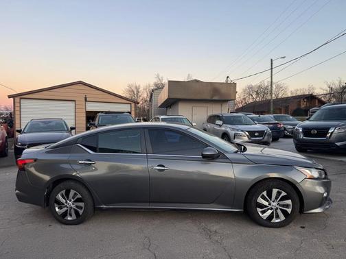 2020 Nissan Altima S FWD