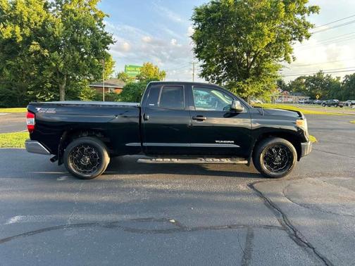 2016 Toyota Tundra SR5