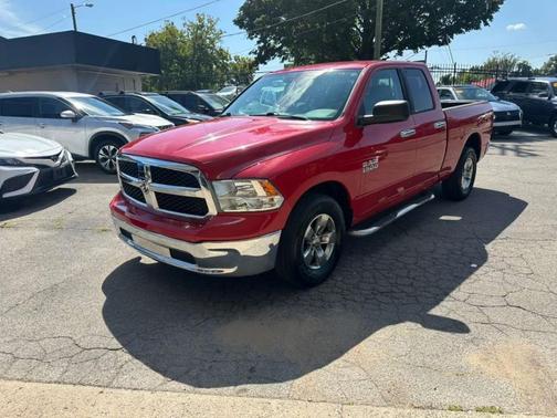 2016 RAM 1500 SLT