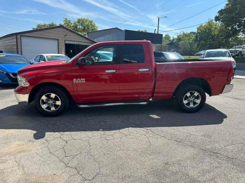 2016 RAM 1500 SLT