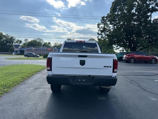 2024 RAM 1500 Classic SLT