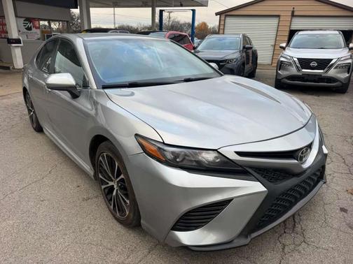 2019 Toyota Camry XLE