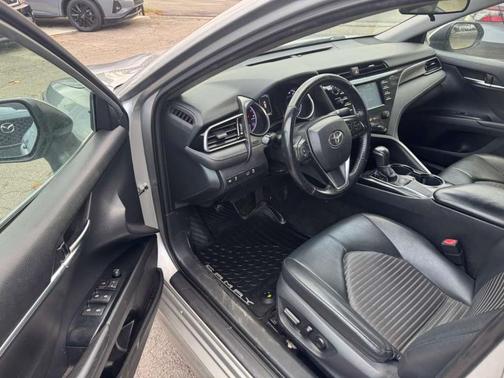 2019 Toyota Camry XLE