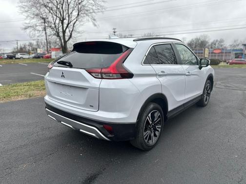 2023 Mitsubishi Eclipse Cross SE