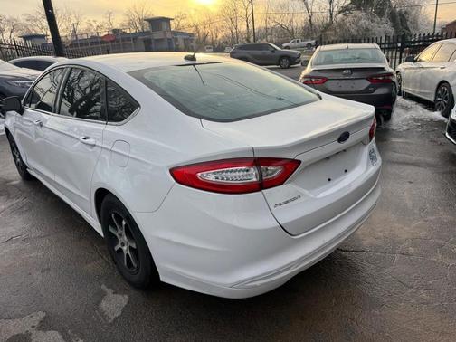 2015 Ford Fusion SE