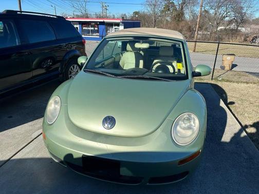 2008 Volkswagen New Beetle S