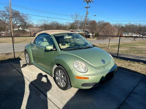 2008 Volkswagen New Beetle S