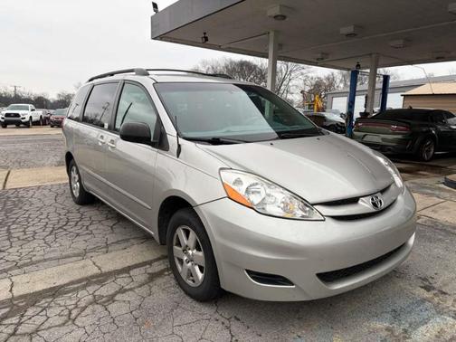 2010 Toyota Sienna SE