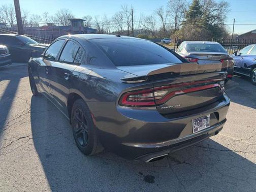 2015 Dodge Charger SE