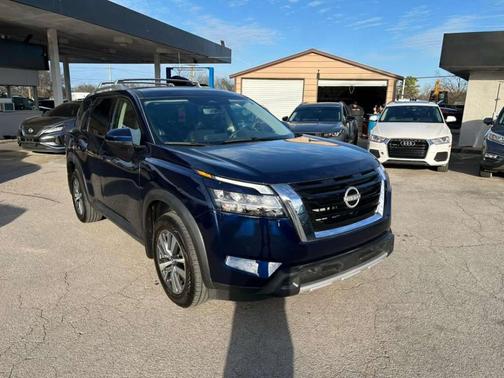 2024 Nissan Pathfinder SL 4WD