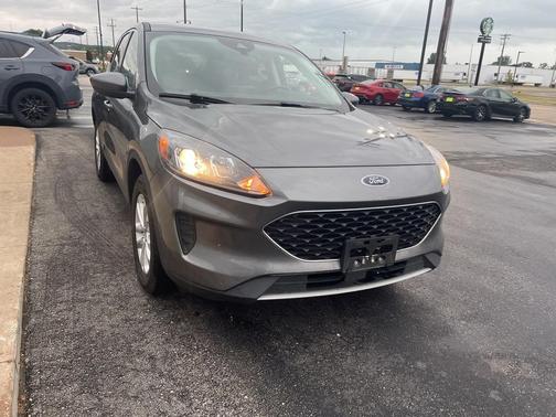 2021 Ford Escape SE
