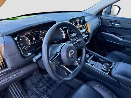 Gun Metallic 2025 Nissan Pathfinder SL 4WD
